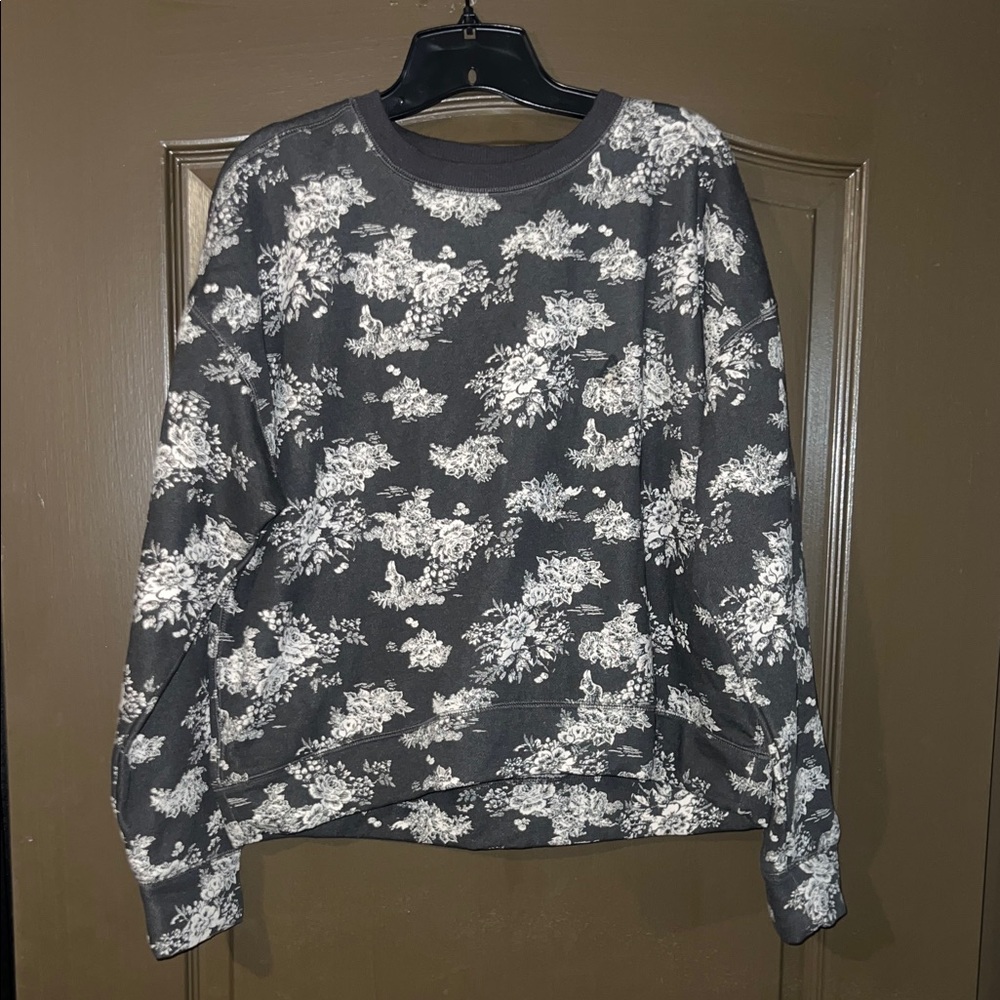 Universal Thread Floral Patterned Dark Gray Sweater